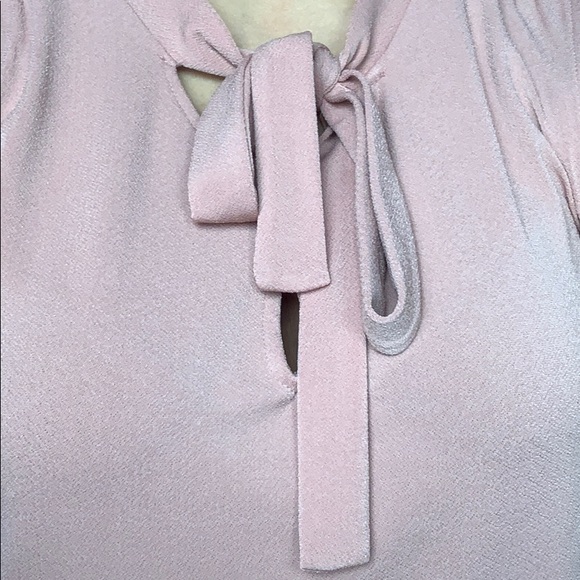 Pink top with bow, perfect for work - Picture 3 of 3
